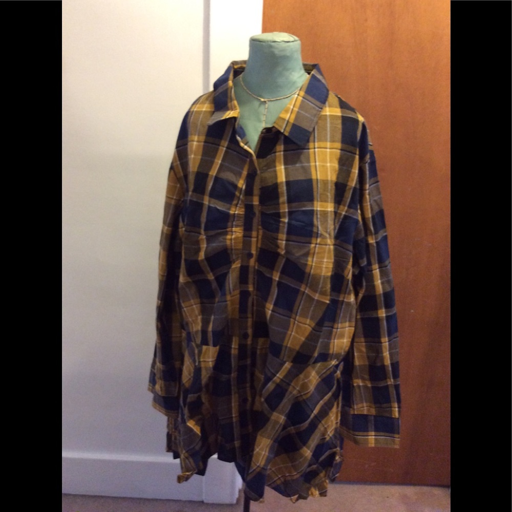 Mustard yellow and navy blue plaid high low shirt Ashley Stewart 22 new